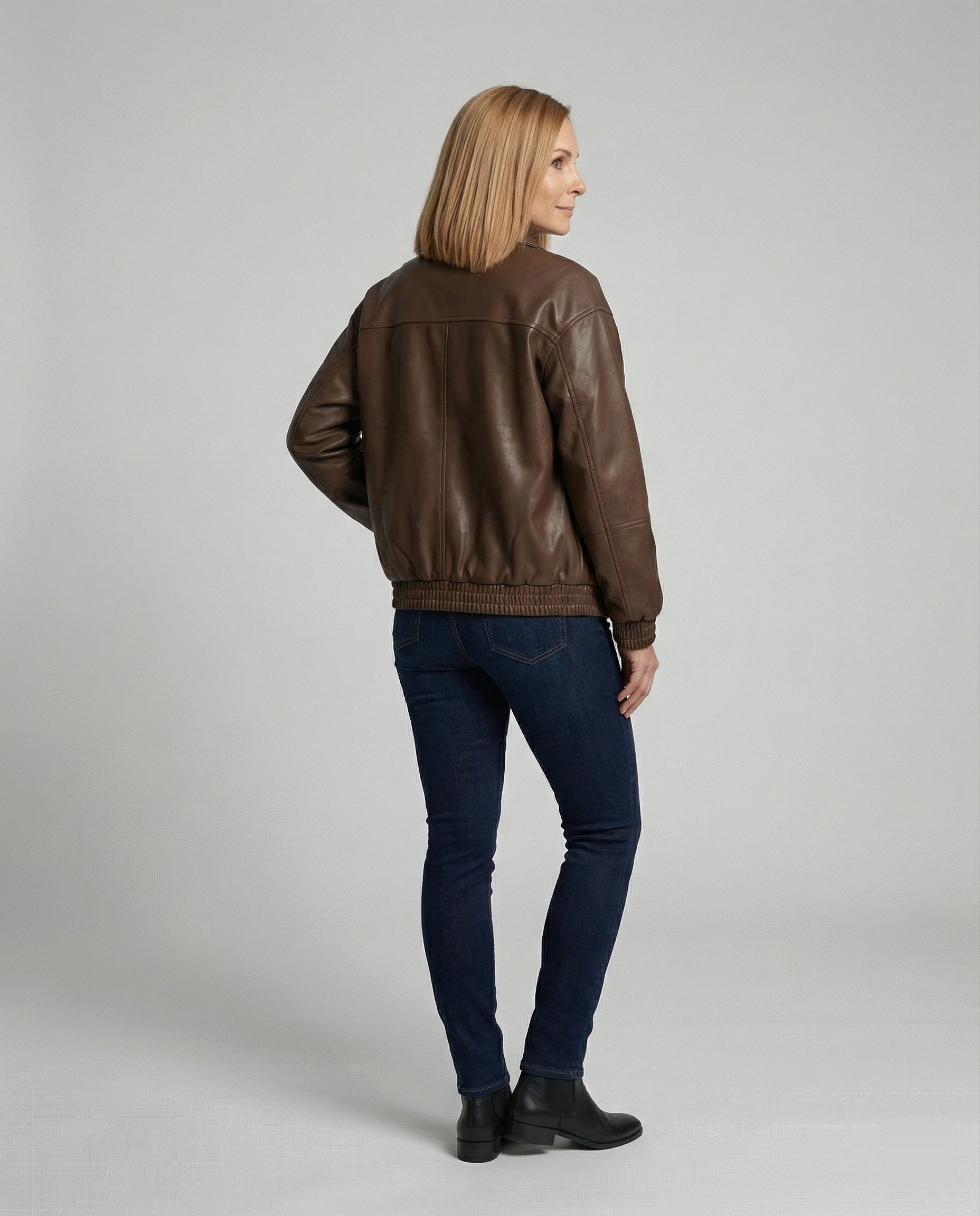 Lederjacke Damen Lässig Nieten Schwarz - BerlinGlamour