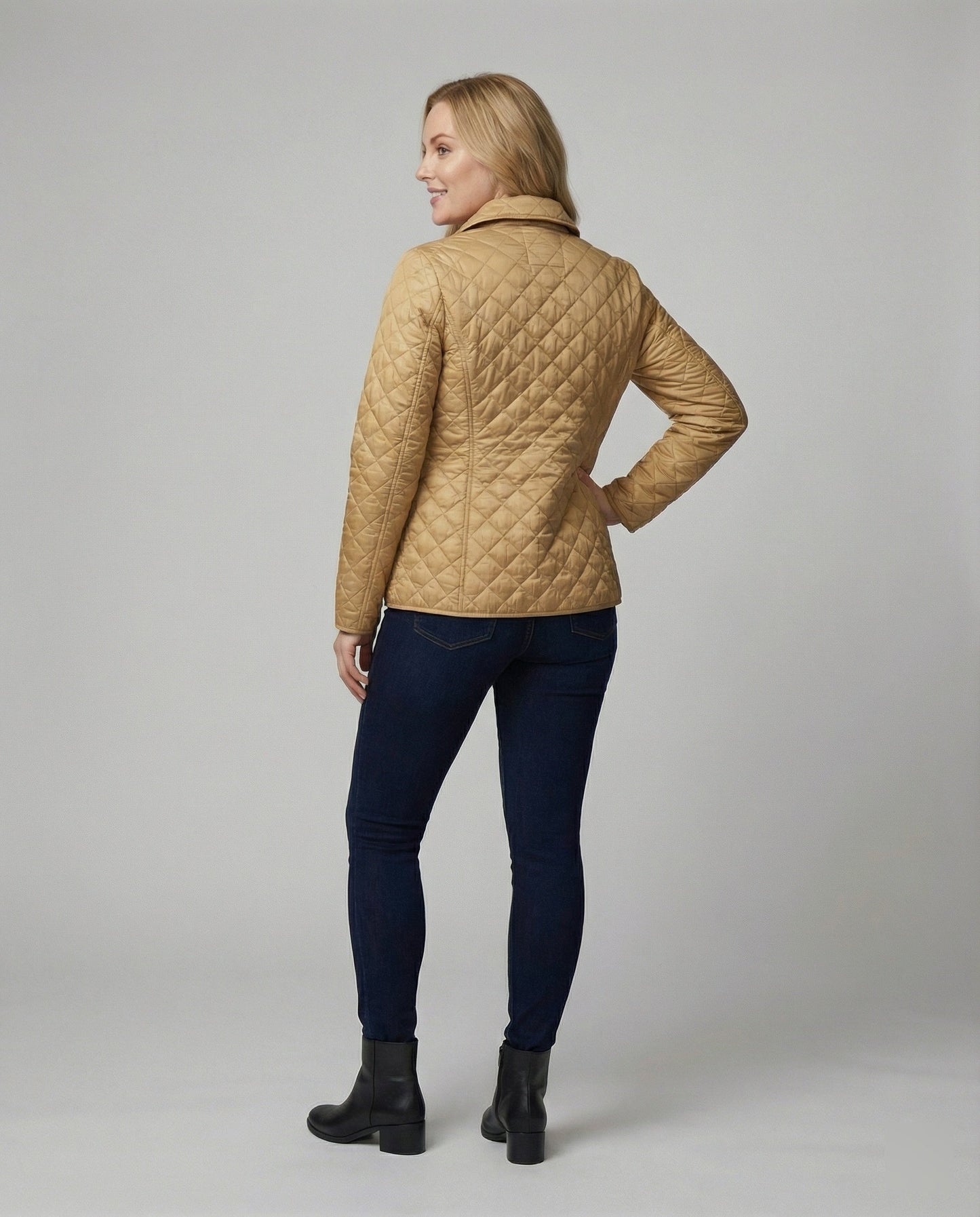 Warme Damenjacke Tailliert Modern
