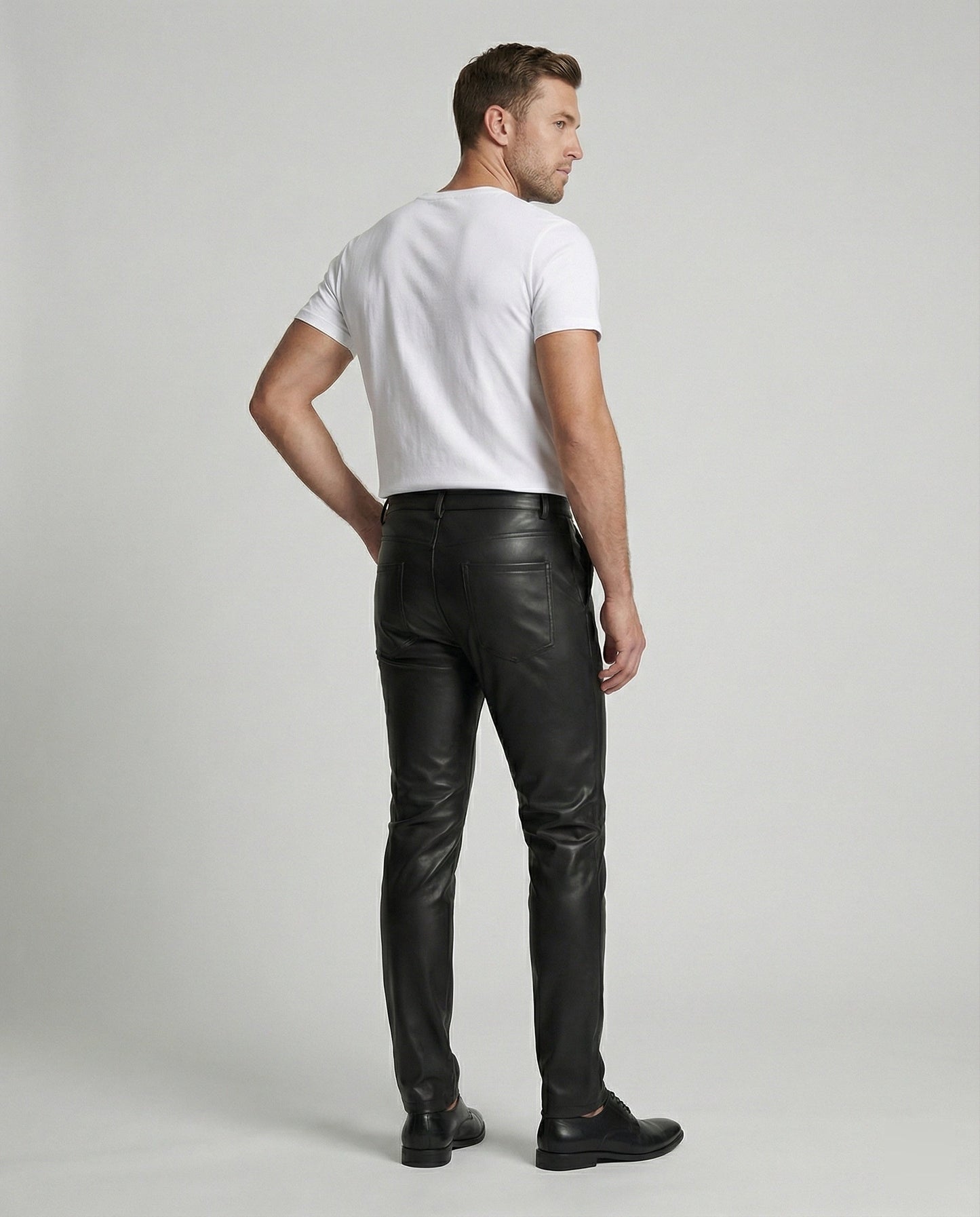 Herren Hose schmale Passform Kunstleder Schwarz