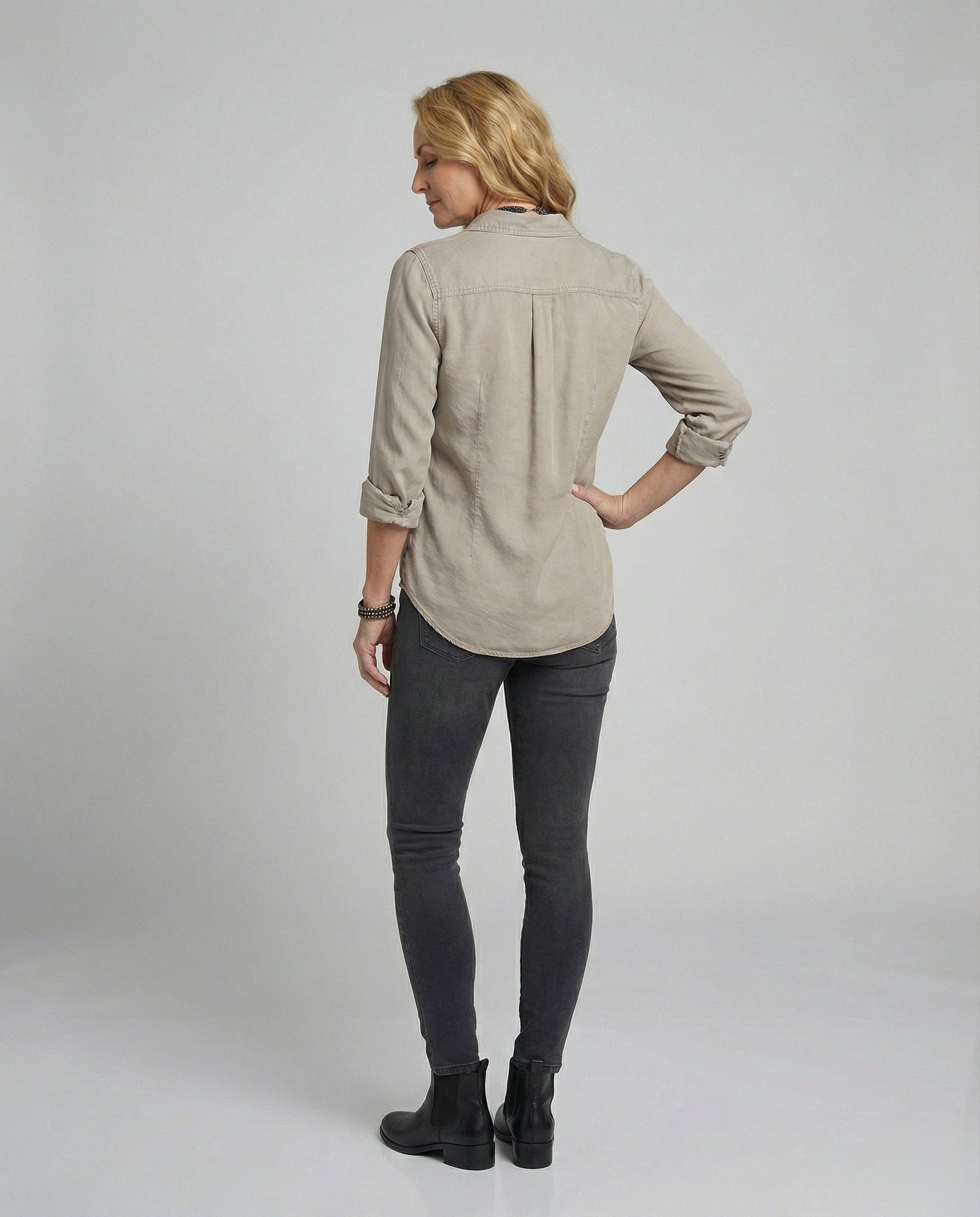 Elegante Damenbluse V-Ausschnitt Damenoberteil - BerlinGlamour