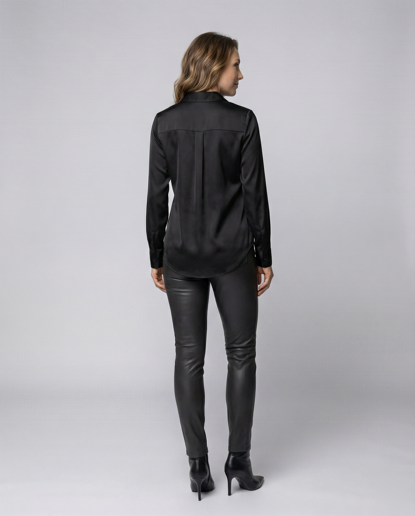 Elegante Damenbluse Satin Klassiker Zeitlos Modern