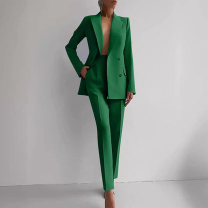 Eleganter Anzug Bestehend aus Blazer und Hose Business