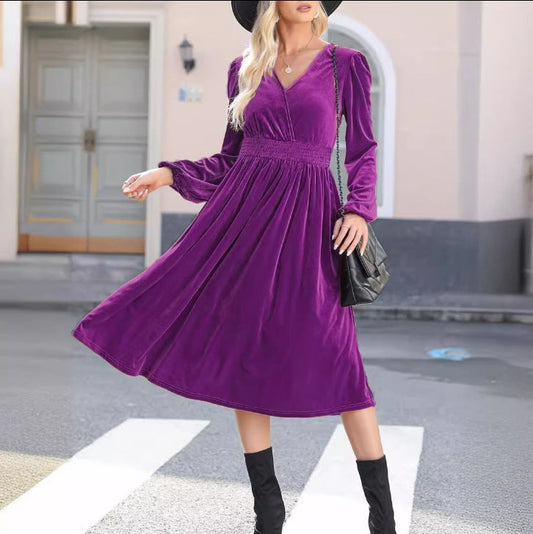 Einfarbiges Kleid mit langen Ärmeln von Ann