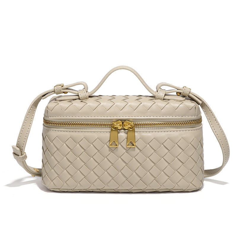 Geflochtene Crossbody Tasche Goldene Details Frauen