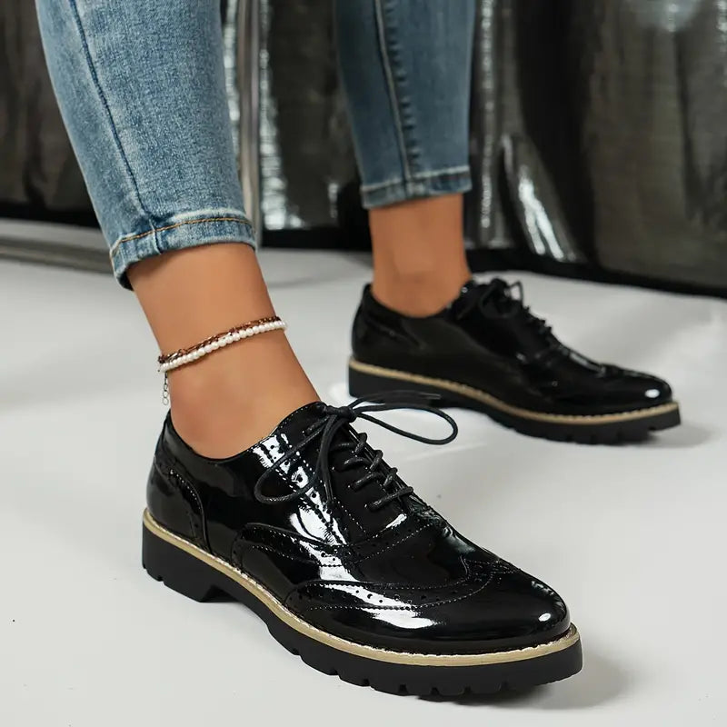 Elegante Frauen Lederschuhe Hochglanz