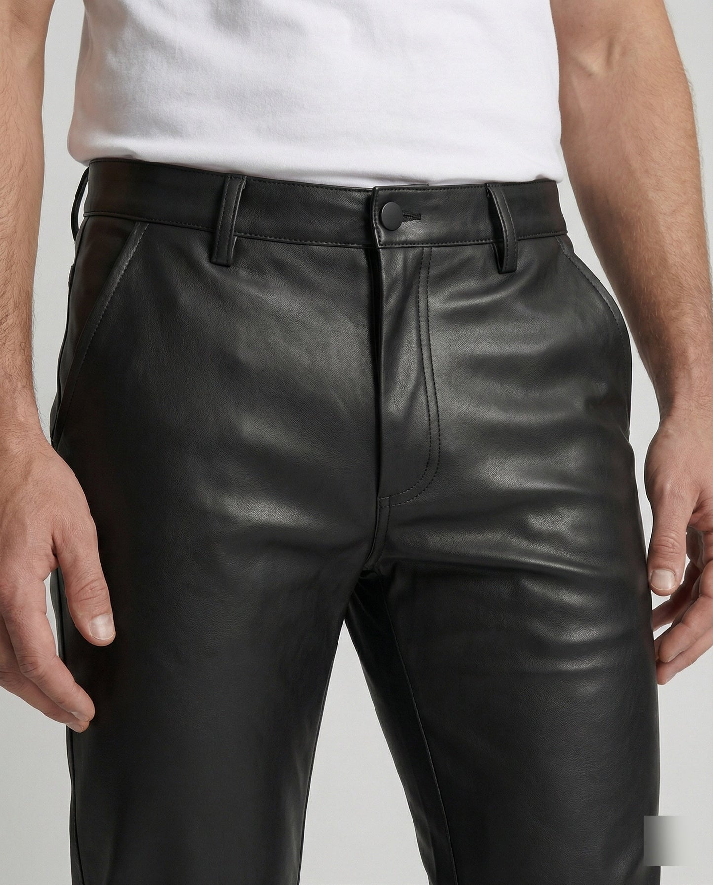 Herren Hose schmale Passform Kunstleder Schwarz