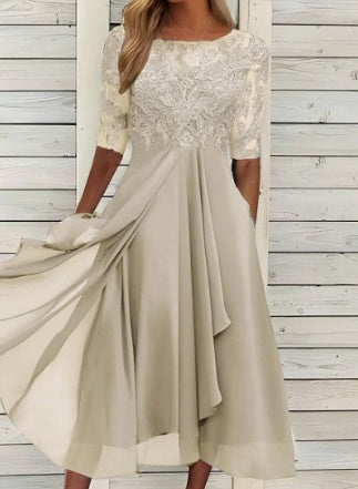 Damenkleid aus Chiffon mit Stickerei, Spitze und Aussparungen von BerlinGlamour
