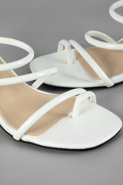 Sandaletten Damen Elegant mit feinen Riemen