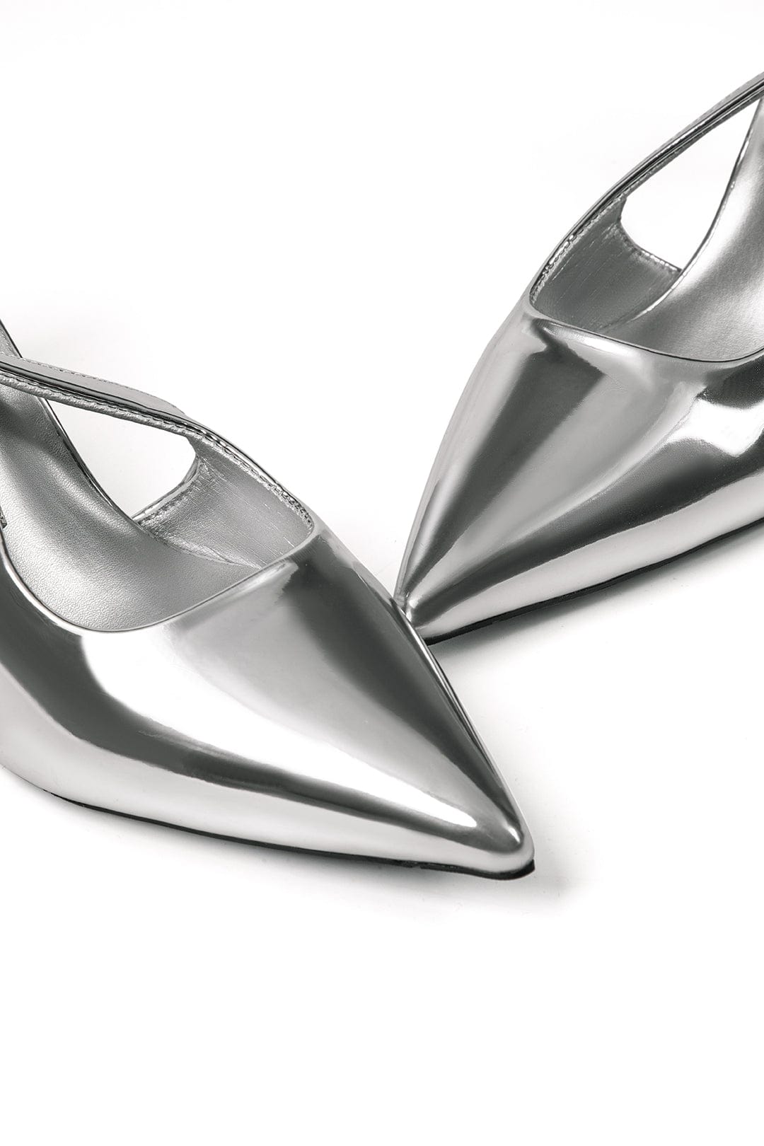 Schmale Stiefelette mit Absatz