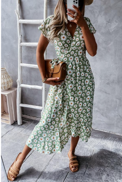 BerlinGlamour Midikleid mit lieblichen Gänseblümchen