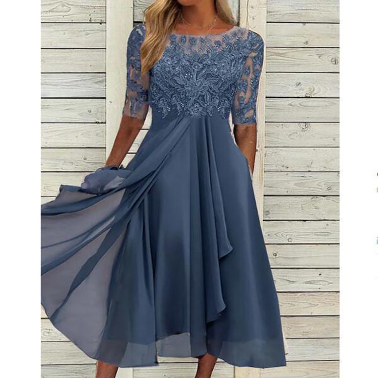 Damenkleid aus Chiffon mit Stickerei, Spitze und Aussparungen von BerlinGlamour