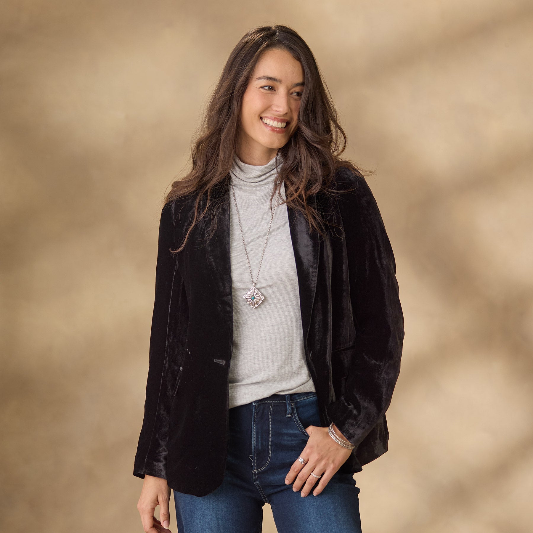 Herbstjacke Damen Samtjacke Gestickt Modern - BerlinGlamour