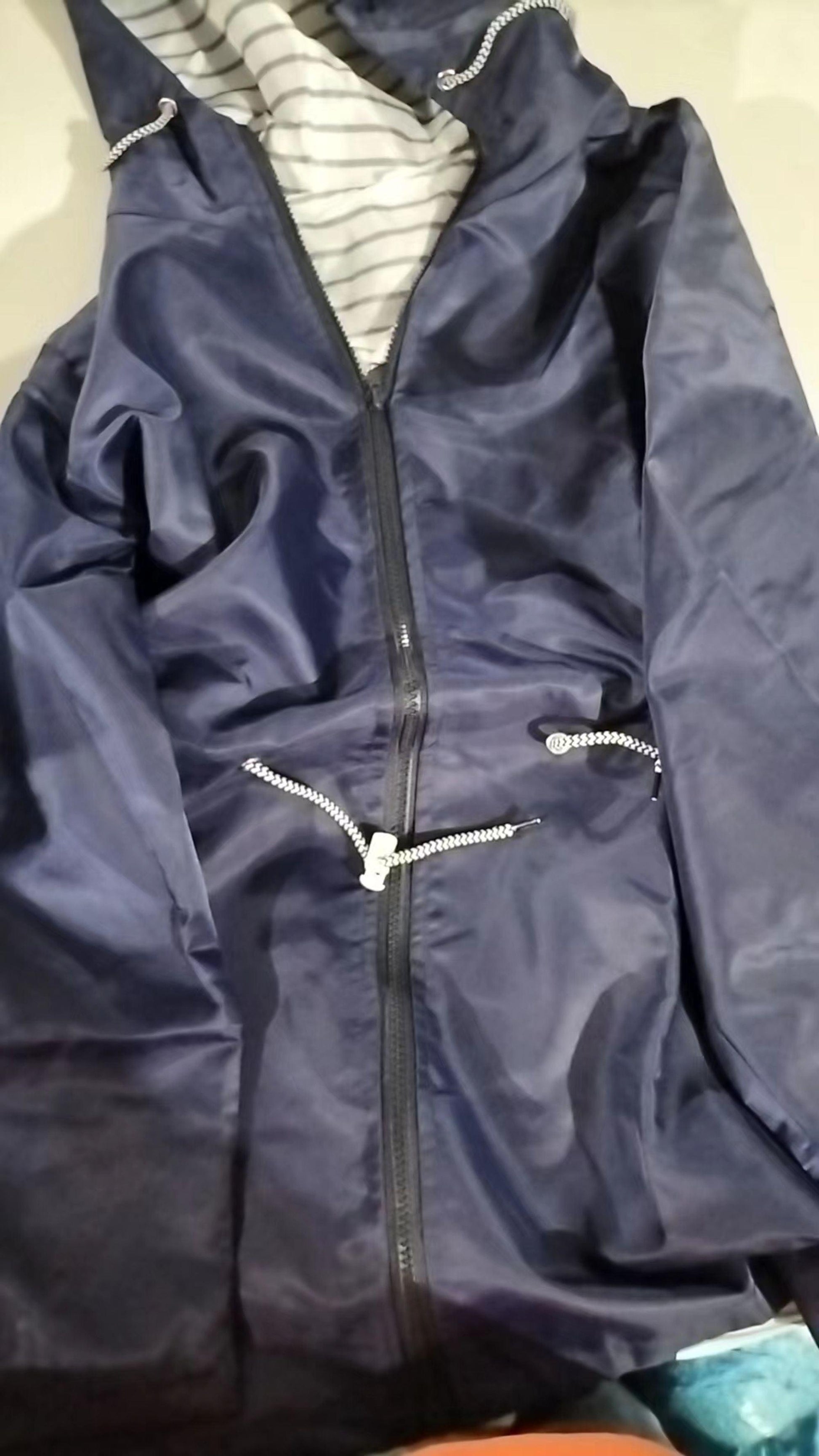Wetterfester Mantel Damen Stil Komfort - BerlinGlamour