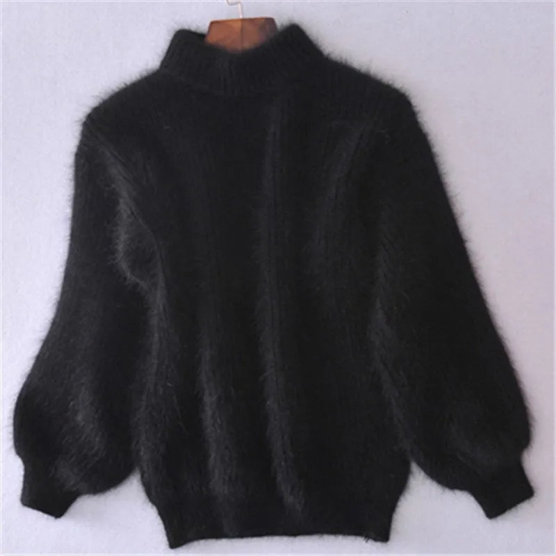 Taylor:  Locker gestrickter Angora-Pullover