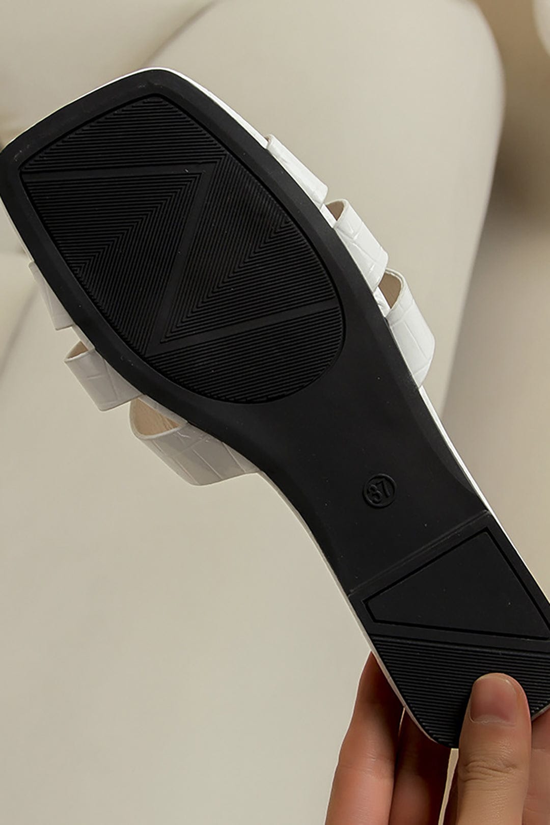 Weiße Slides Kroko Optik Dame Schuhe