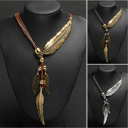 Goldene Halskette Boho Feder Schmuck