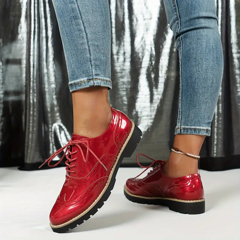 Elegante Frauen Lederschuhe Hochglanz