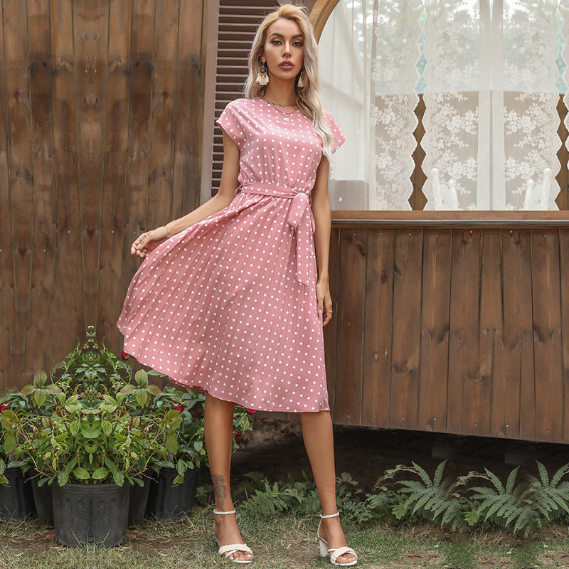 Damen Kleid: Elegantes Midi-Kleid mit Polka Dots und kurzen Ärmeln von BerlinGlamour
