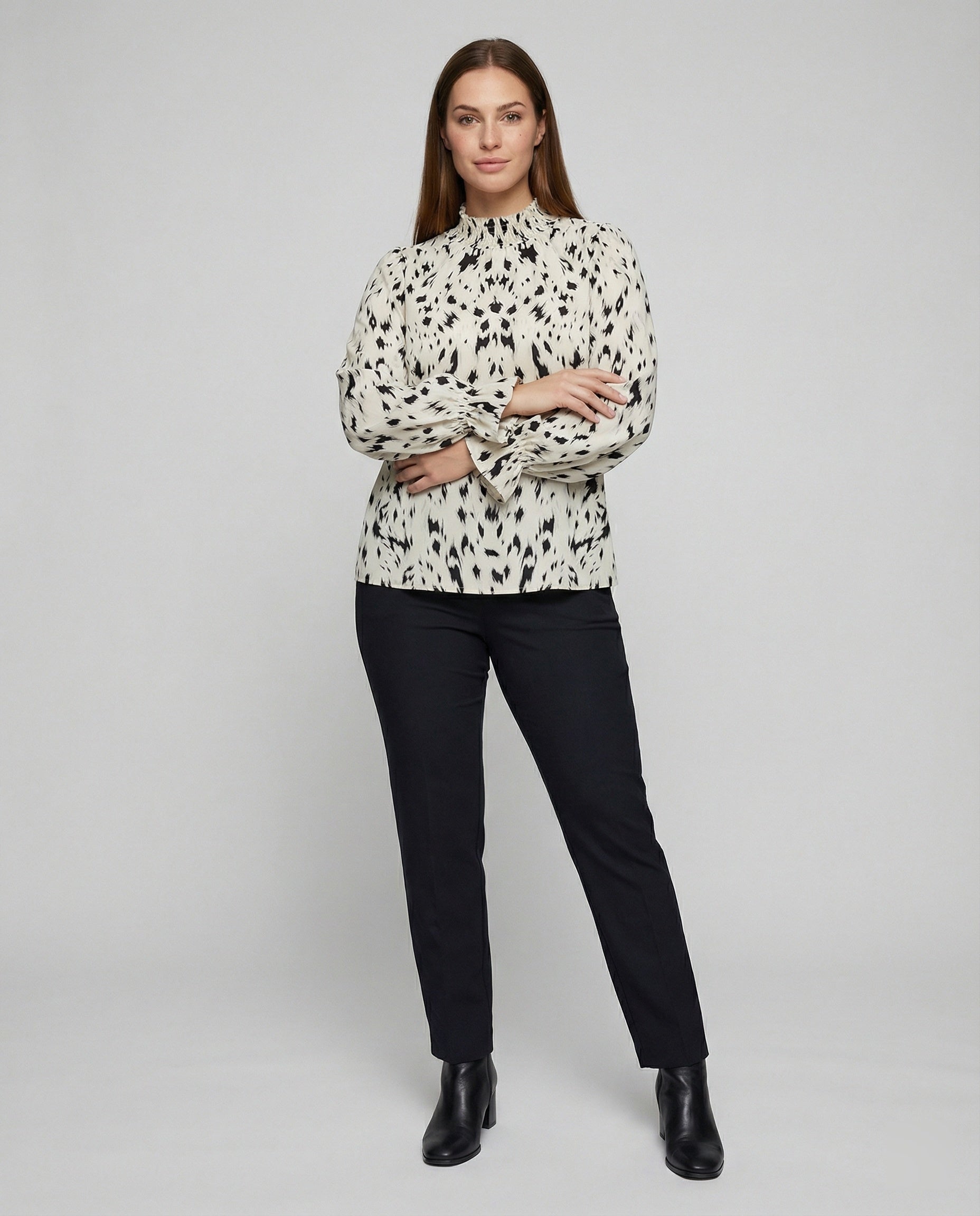 Damenbluse Elegante Tiermuster Bluse Mit Rüschensaum - BerlinGlamour