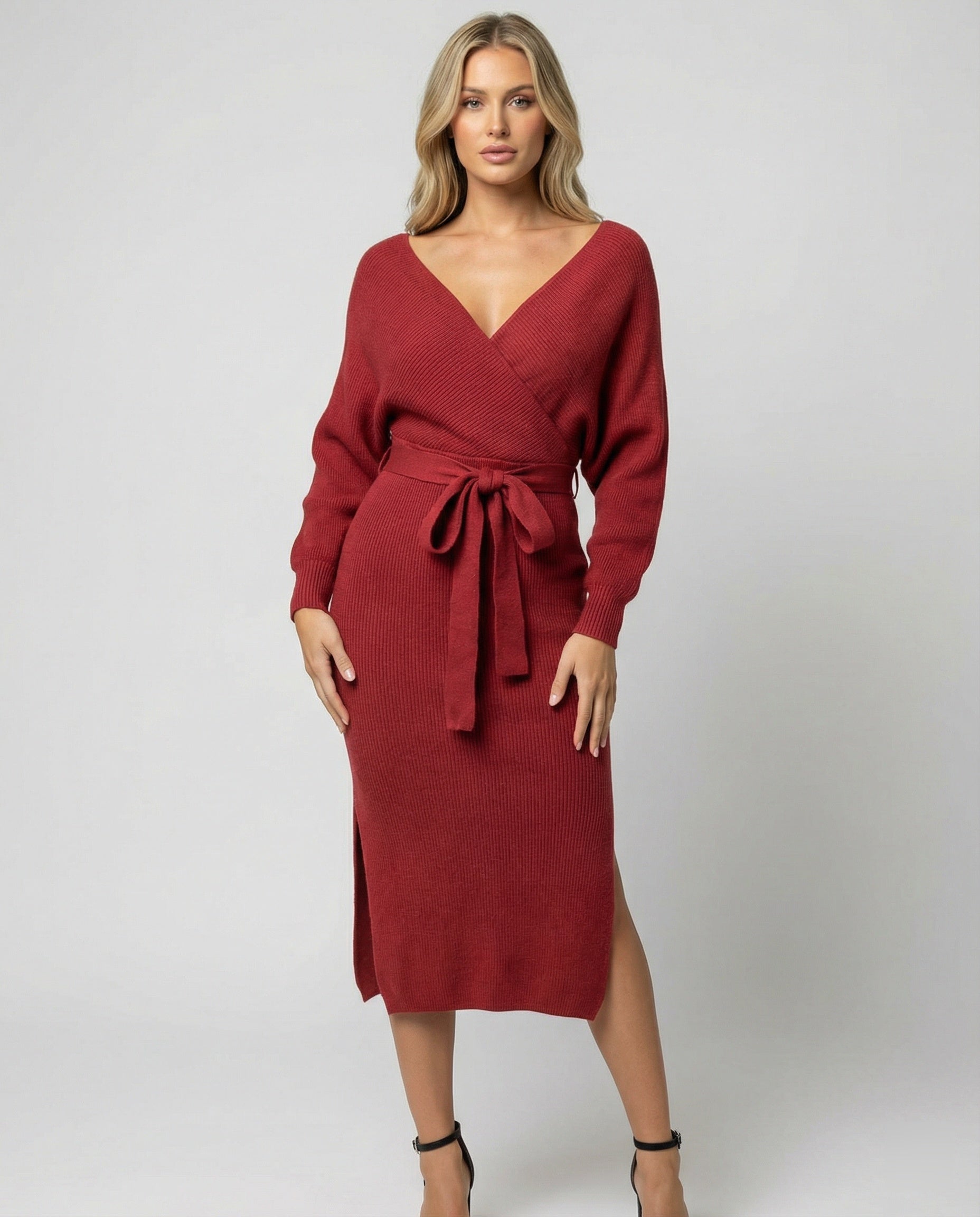 Elegantes Damen Strickkleid mit Wickeldesign und Gürtel - BerlinGlamour