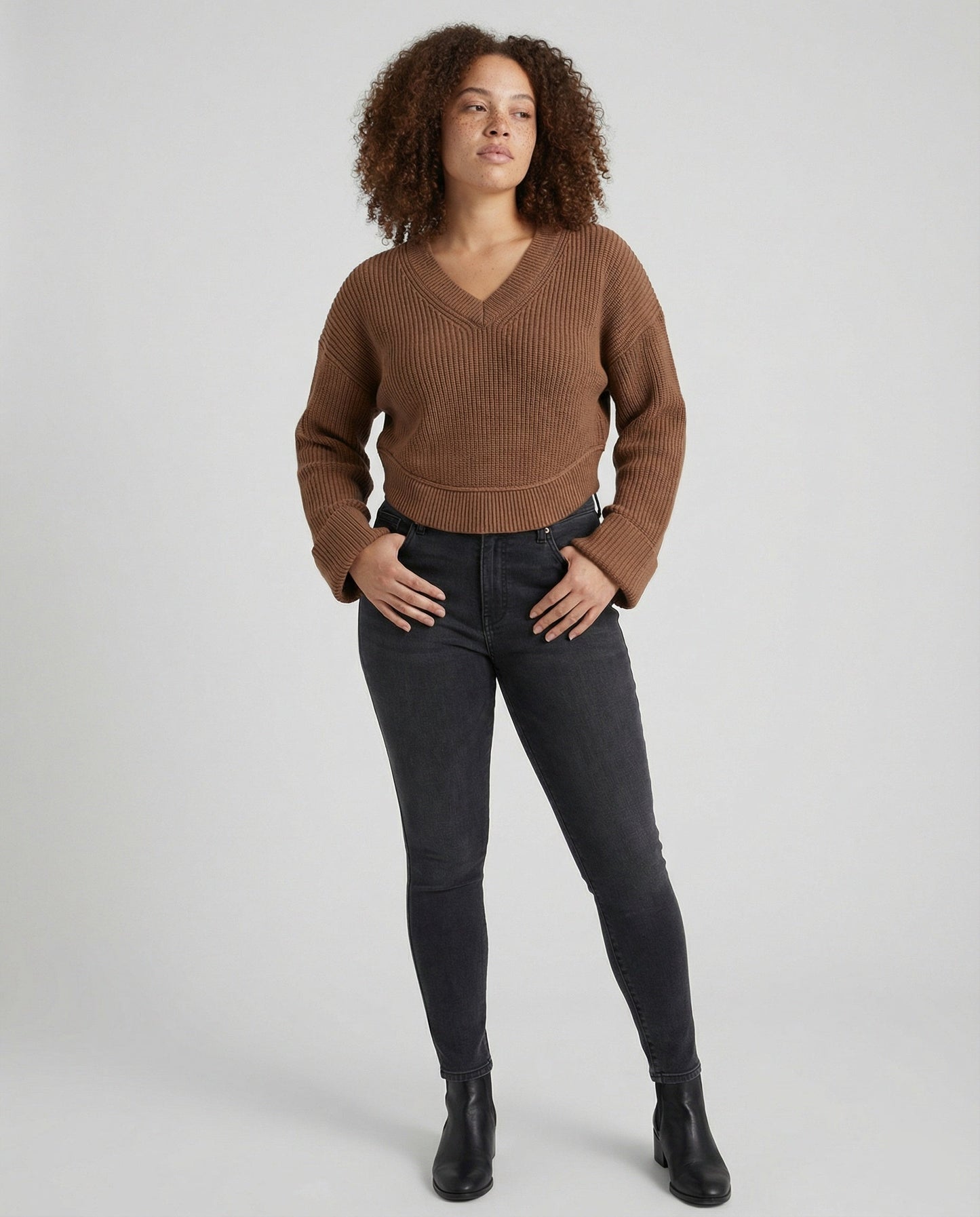Damenpullover V-Ausschnitt Modern - BerlinGlamour