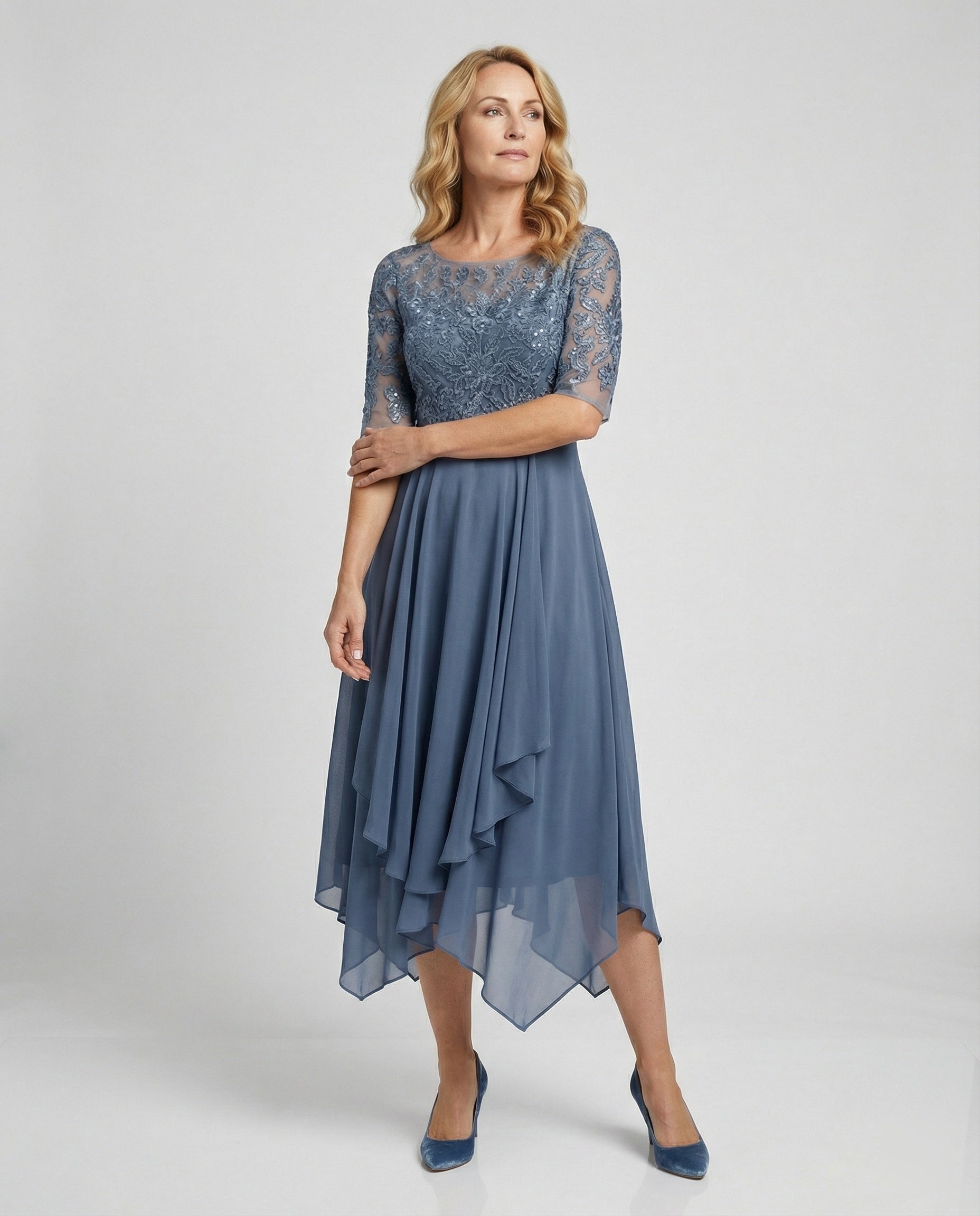 Elegantes Damen Midikleid aus Spitze und Chiffon - BerlinGlamour