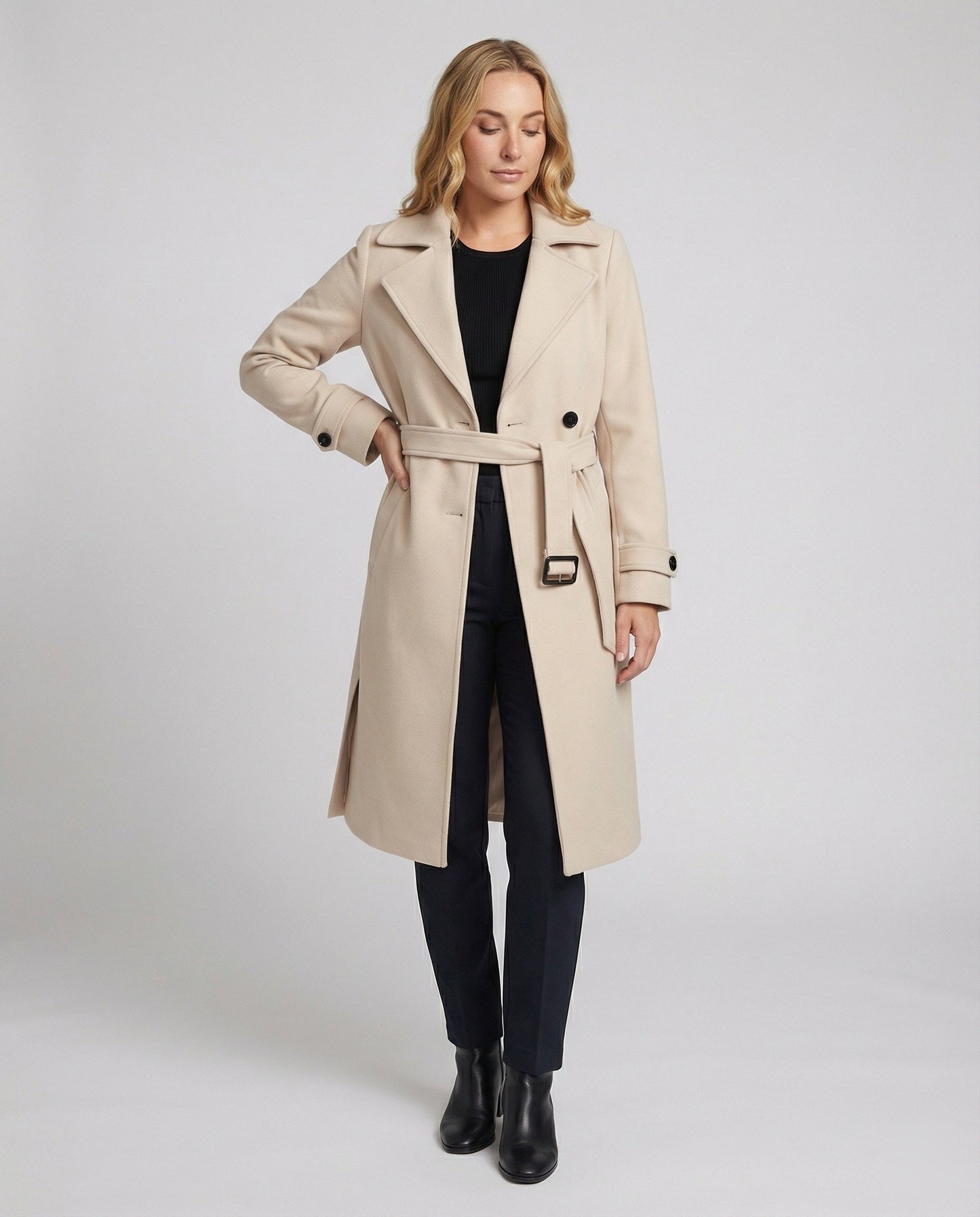 Eleganter Damen Trenchcoat Mit Gürtel Modern - BerlinGlamour