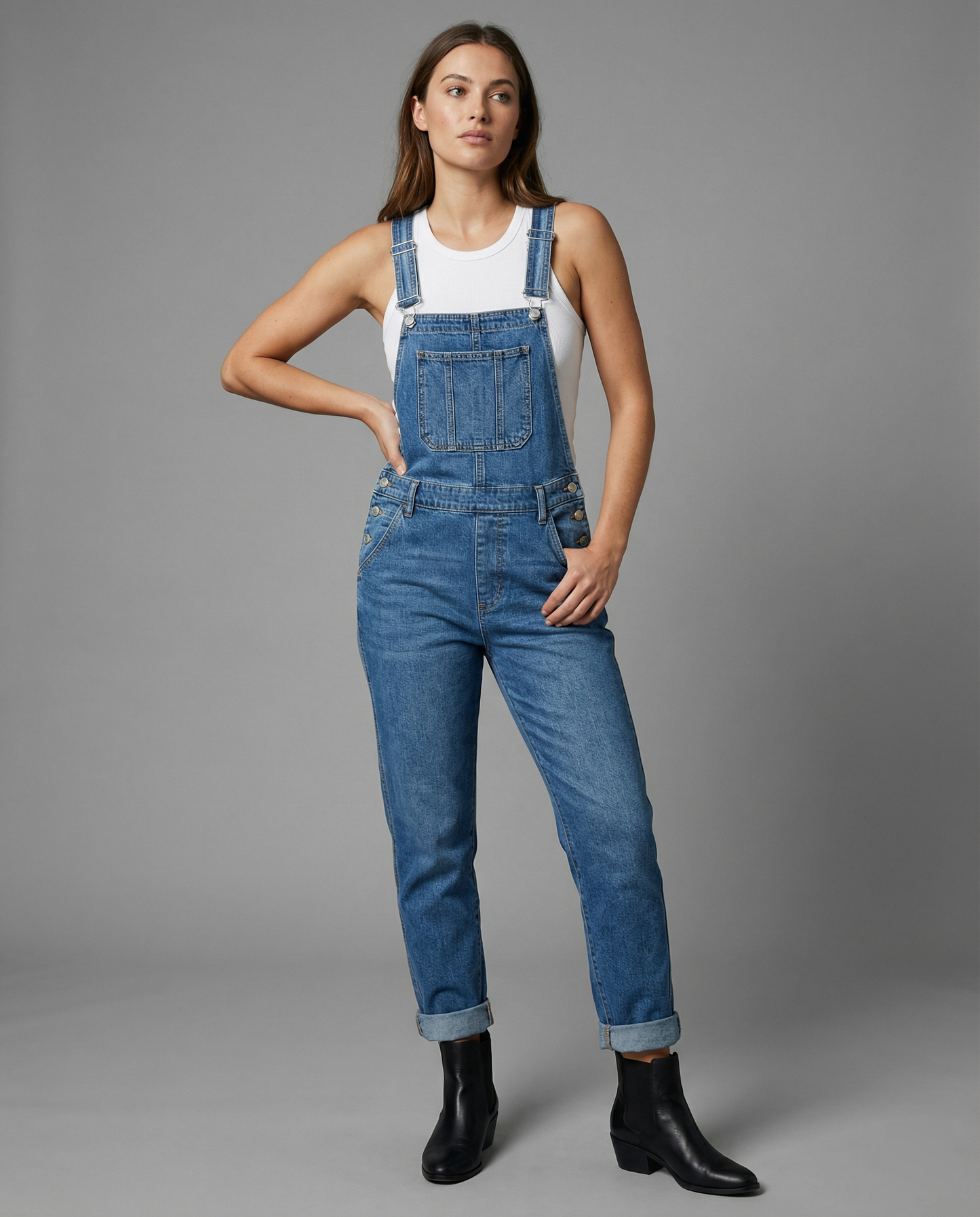 Damen Latzhose Jeans Oversized mit tiefen Taschen - BerlinGlamour