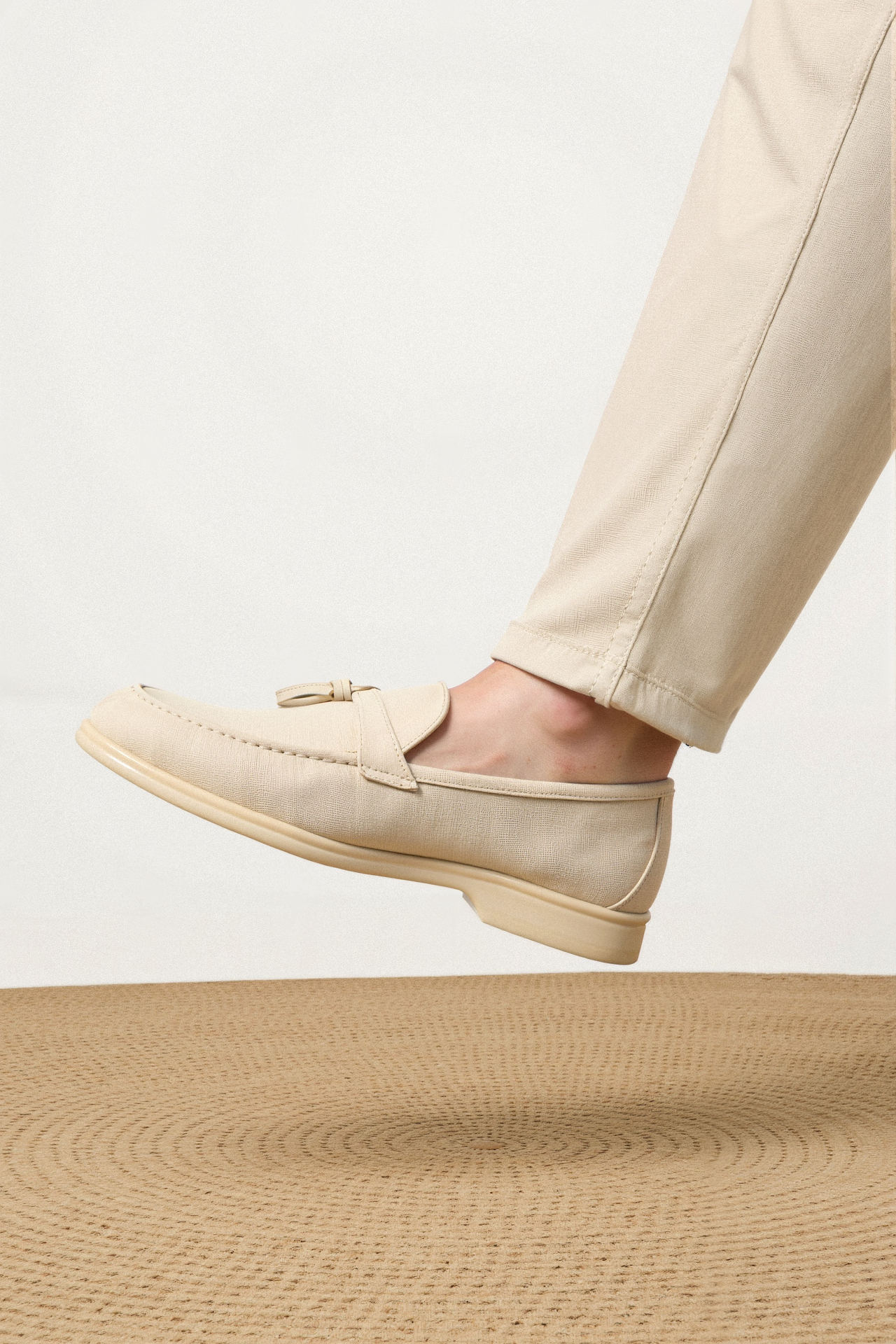 Elegante Beige Loafer Schuhe mit Quasten