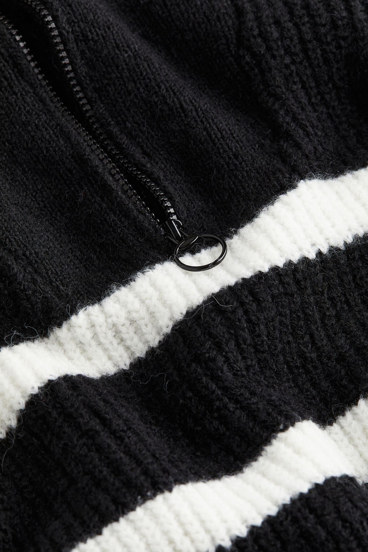 Damenpullover Streifen Reißverschluss Kragen Modern