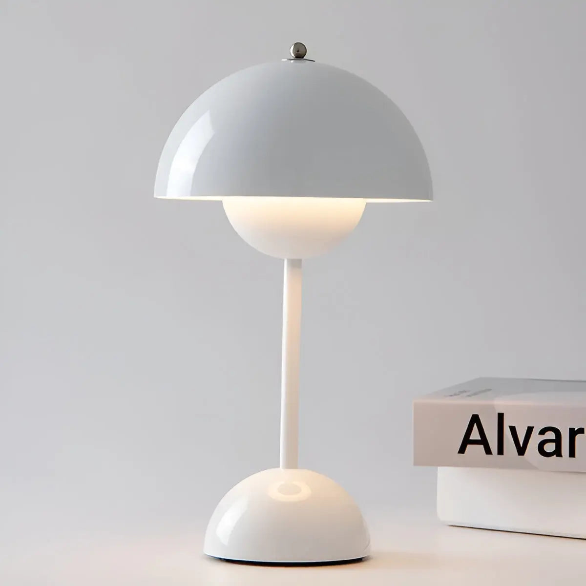 Moderne Tischlampe Skandinavisches Design LED - BerlinGlamour