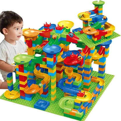 Kreativer Labyrinthbauer für Kinder