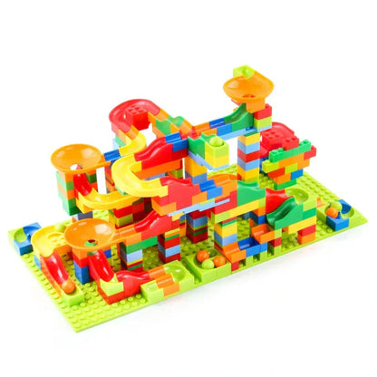 Kreativer Labyrinthbauer für Kinder