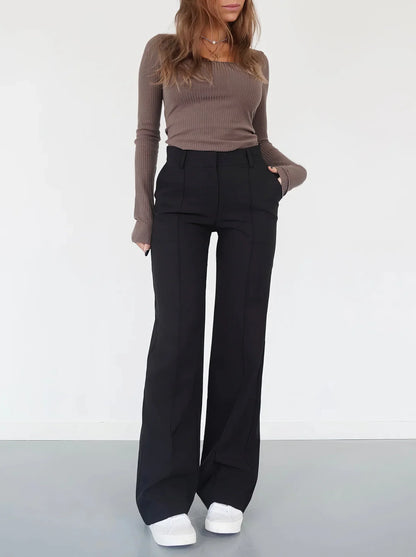 Schwarze weite Hose mit hoher Taille – moderne Damenhose
