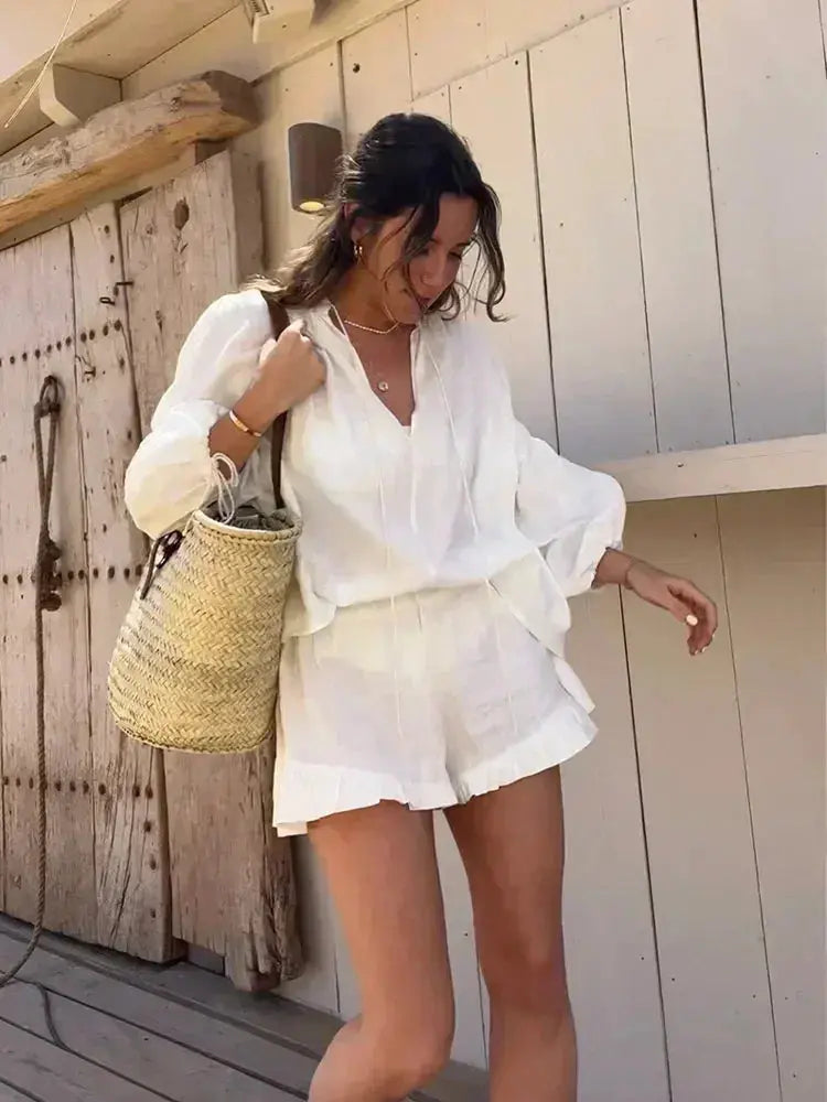 Zoë | Stilvolle weiße Rüschen Shorts Set Zendoo.de