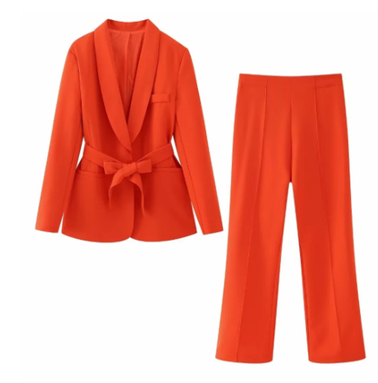 Eleganter Damenanzug 2-teilig mit Blazer und Hose