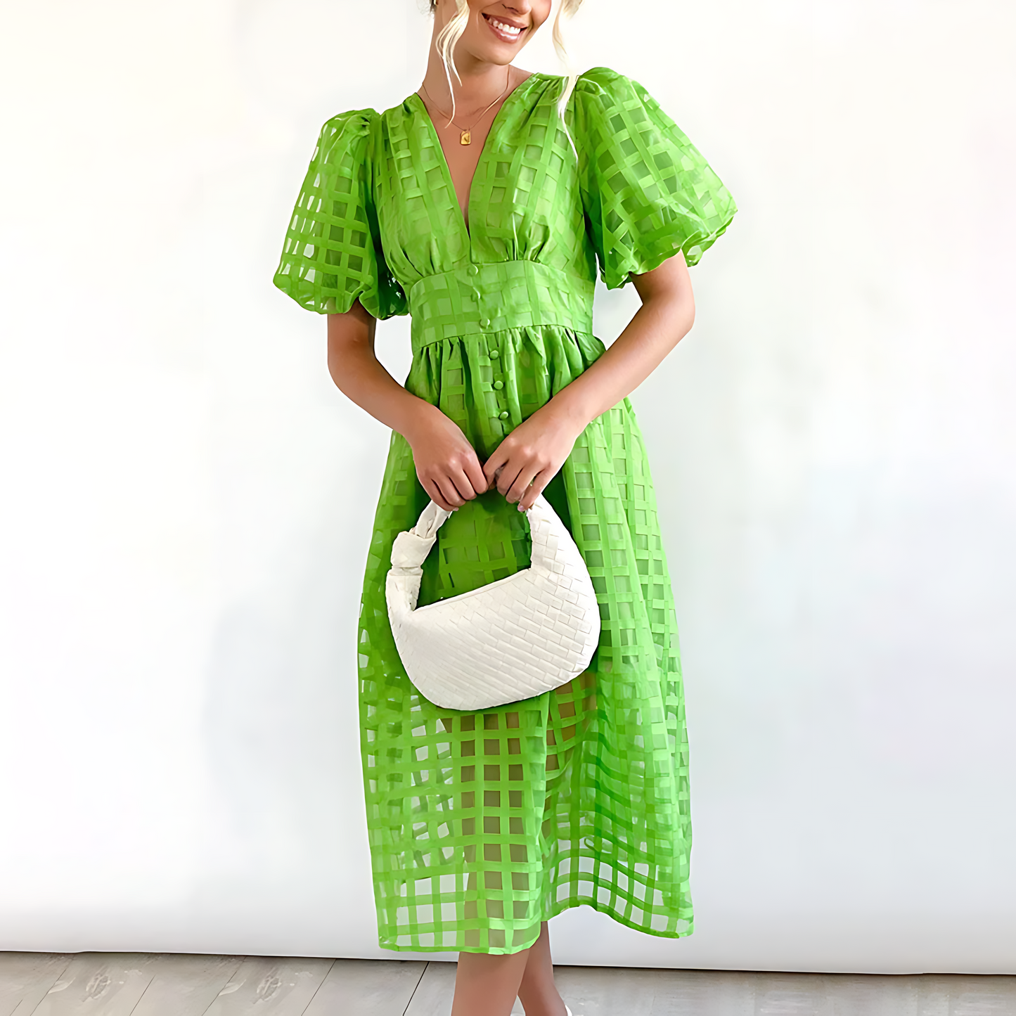 Sommerkleid Midi Karomuster Luftig mit V-Ausschnitt