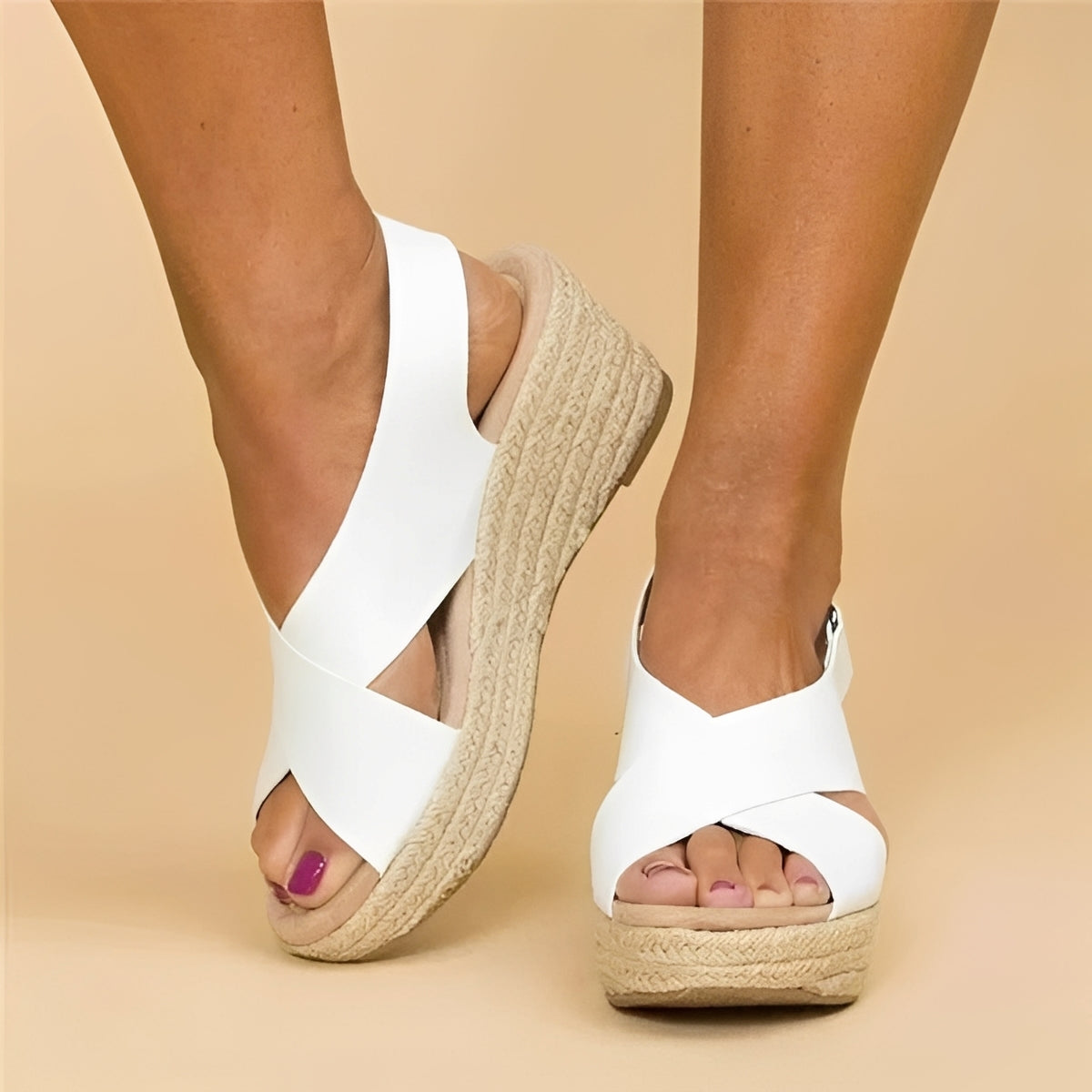 Damen Sandalen mit gekreuzten Riemen Stilvoll Sommer - BerlinGlamour