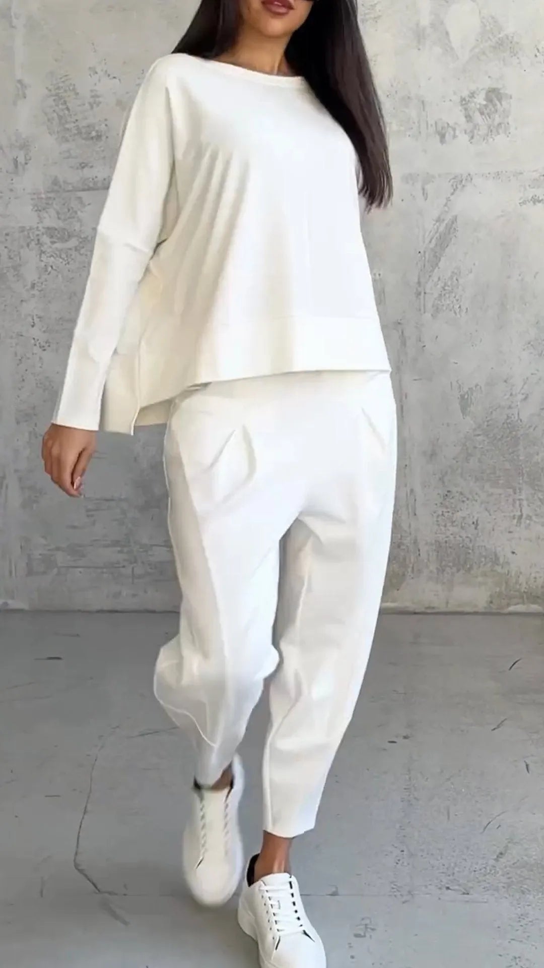 Zweiteiliges Damen Set in Weiß – minimalistischer Look
