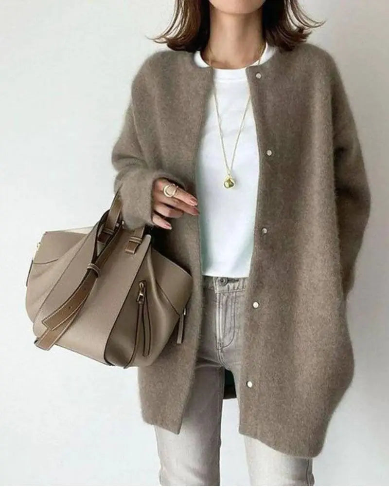 Evelaine Cardigan in Braun – lässige Damen Strickjacke
