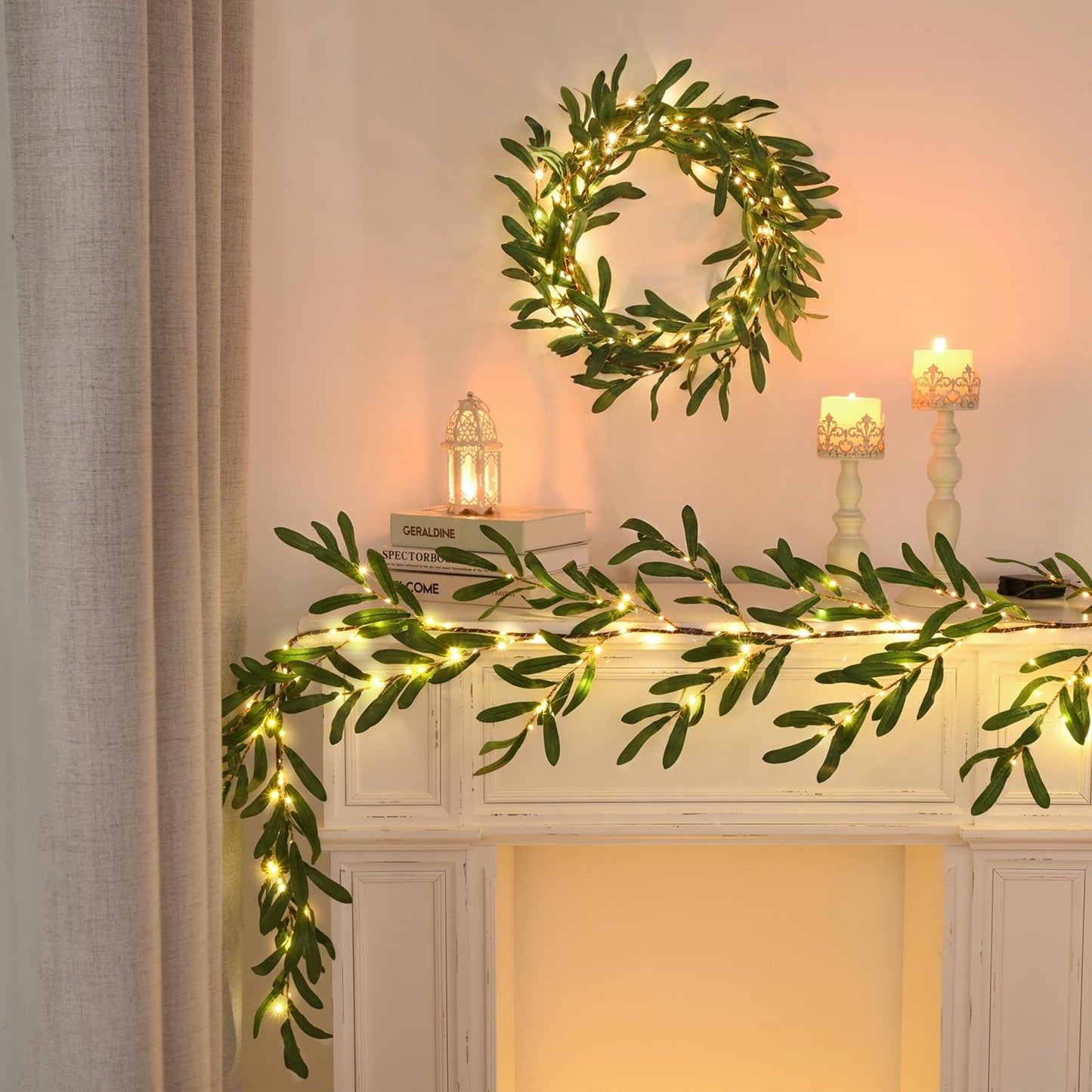 Moderne Tischlampe mit natürlichen Elementen Elegante Beleuchtung