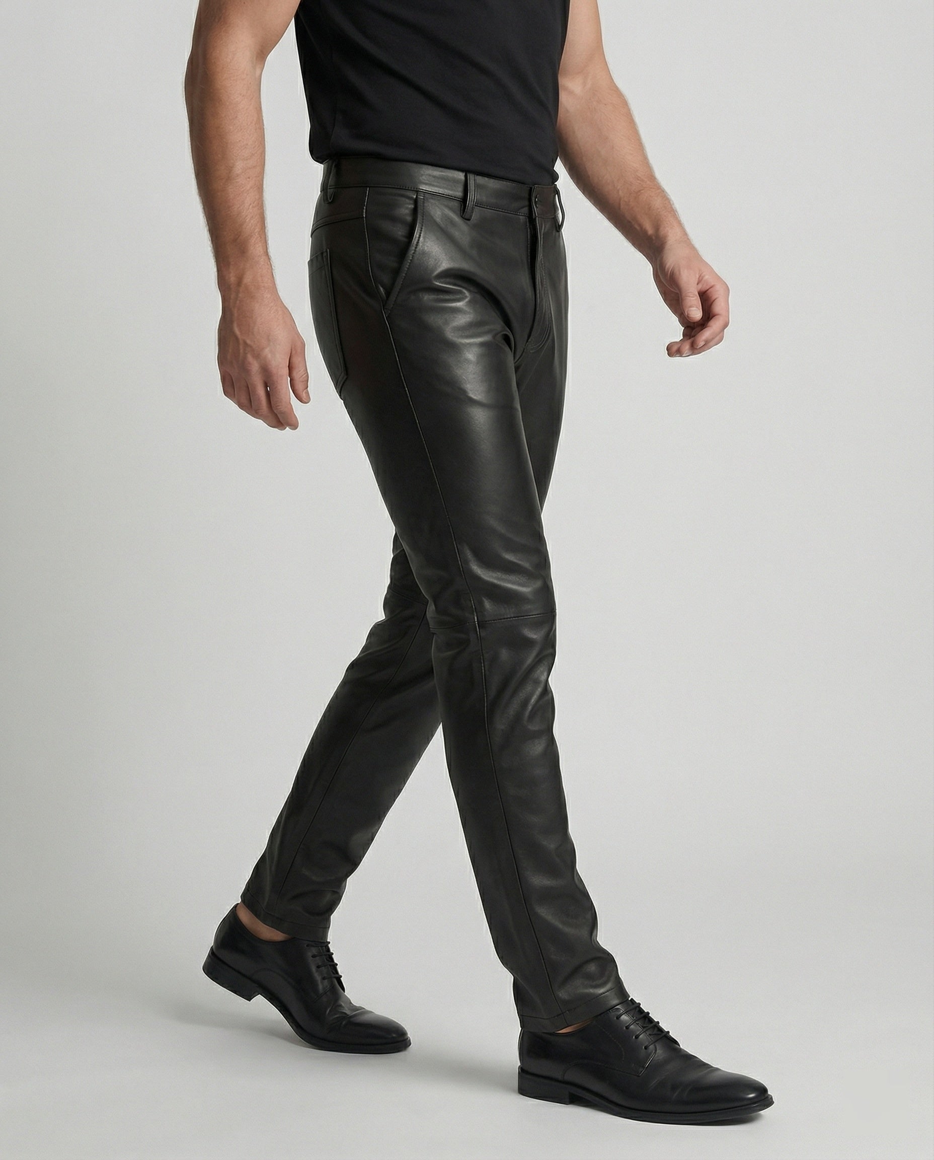 Herren Hose schmale Passform Kunstleder Schwarz - BerlinGlamour