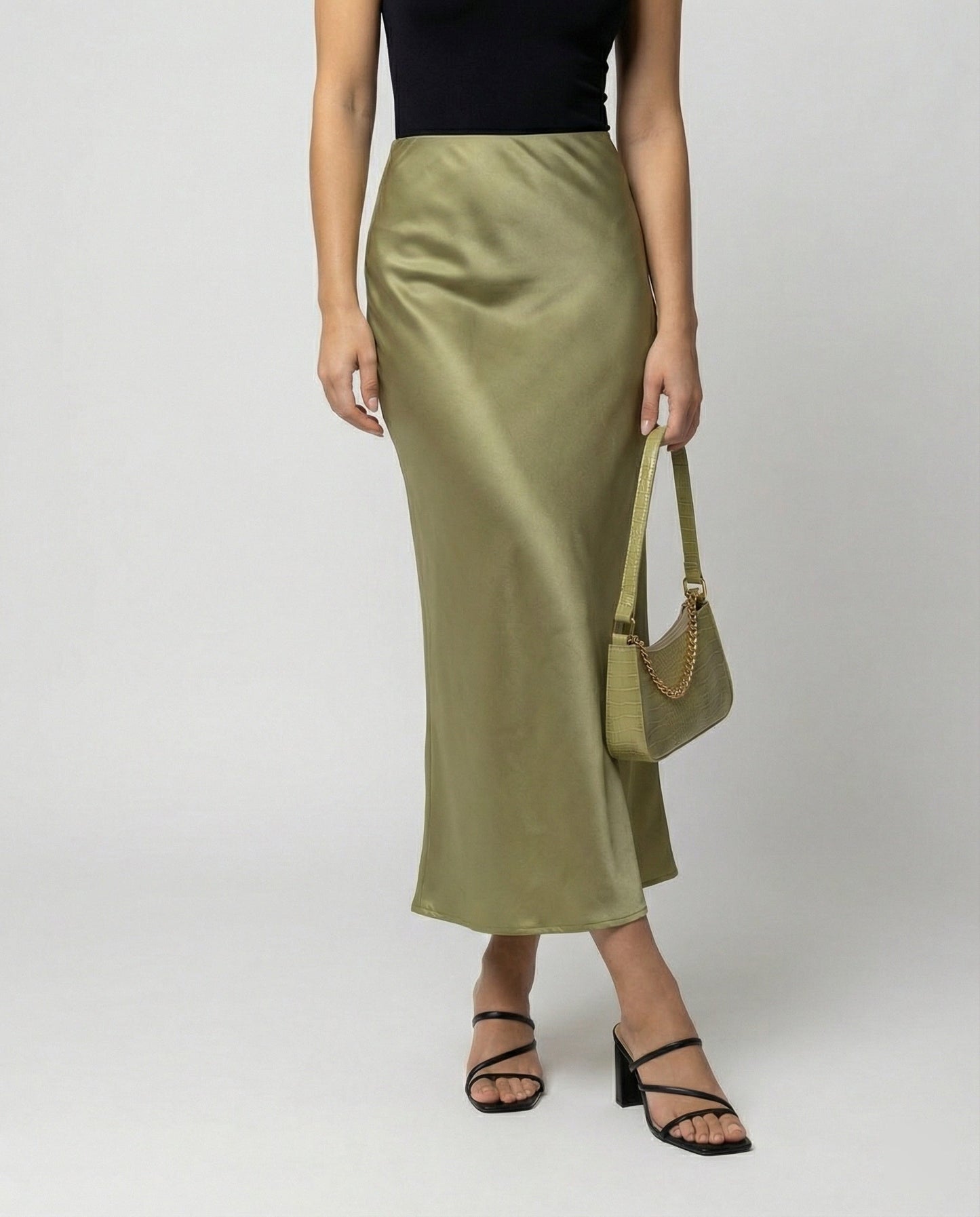Damen Maxikleid aus Satin Glatt Elegant - BerlinGlamour