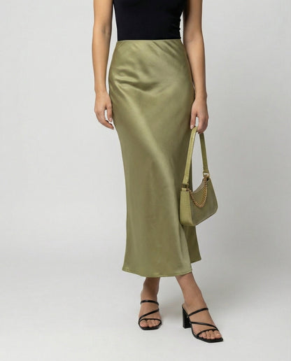 Damen Maxikleid aus Satin Glatt Elegant - BerlinGlamour
