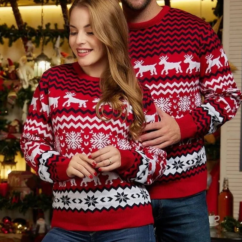 Weihnachtliche Strickpullover für Paare zum Fest