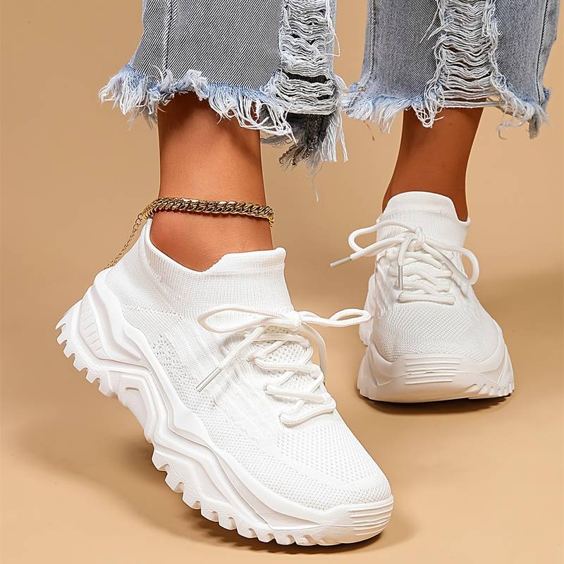 Damen Sneaker Trendy Schnürsenkel Klobige Sohle - BerlinGlamour