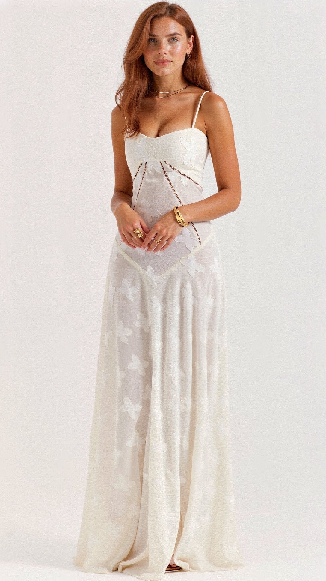 Boho Maxikleid Weiß mit Schmetterlingsmuster Ibiza Look - BerlinGlamour