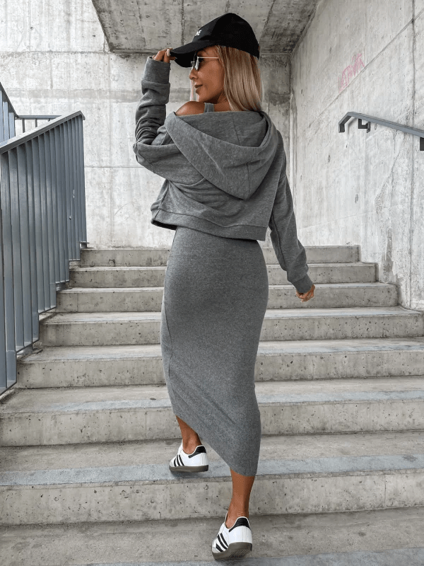 Modisches Streetwear Set: Cropped Pullover mit Midirock