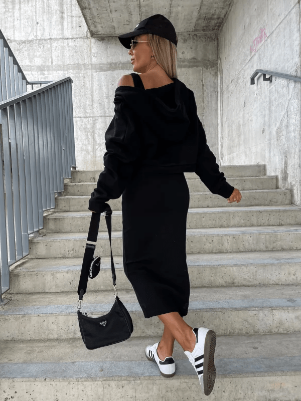 Modisches Streetwear Set: Cropped Pullover mit Midirock