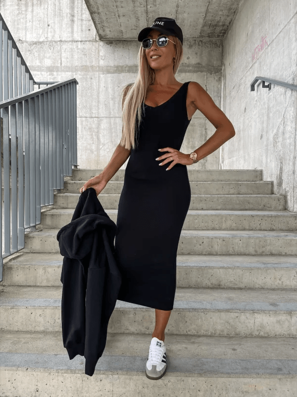 Modisches Streetwear Set: Cropped Pullover mit Midirock